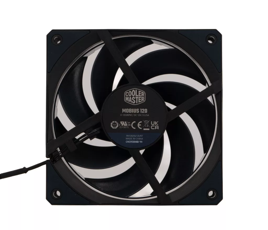 Cooler Master MA824 Stealth ventilateur Mobius arrière
