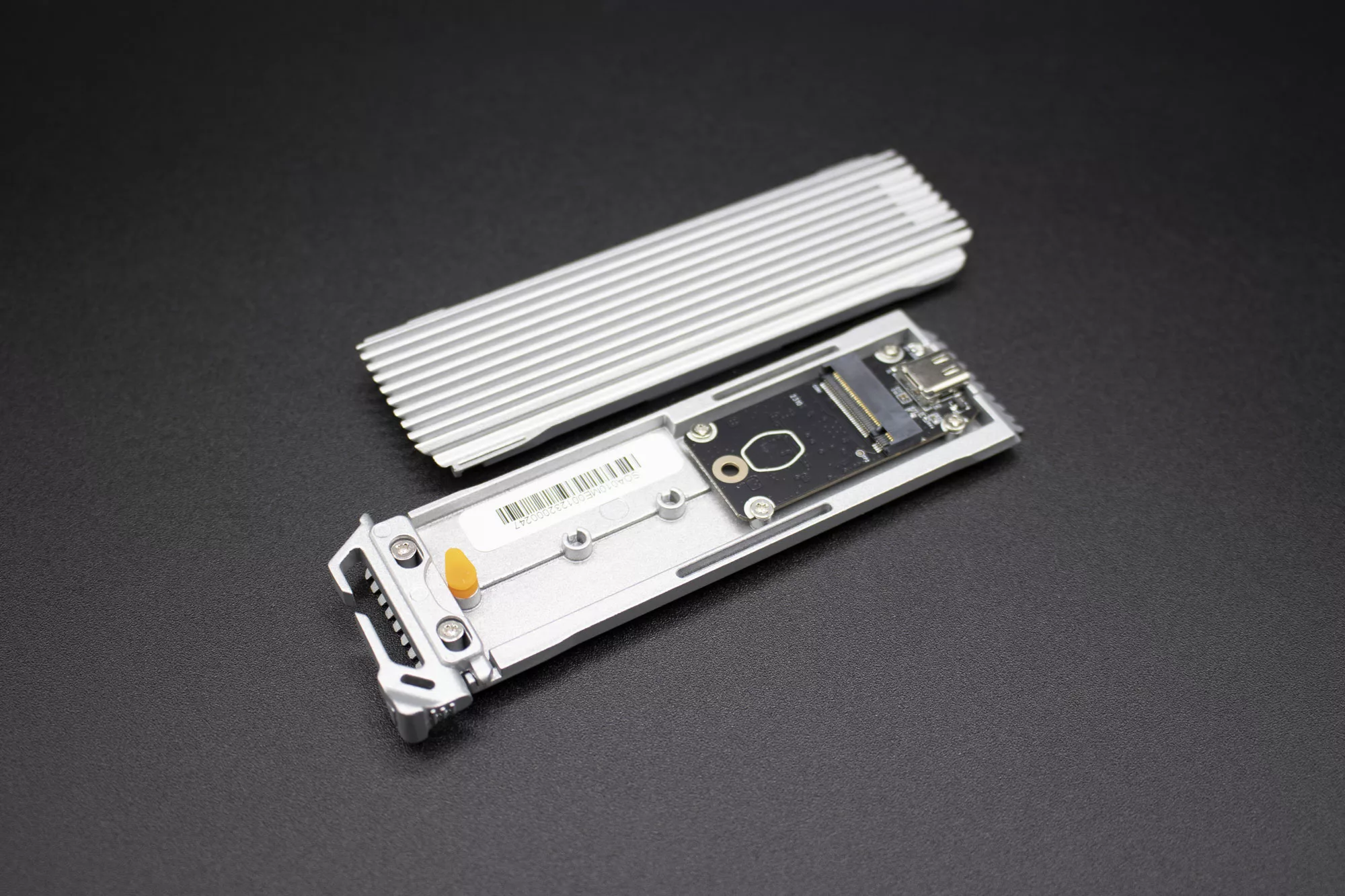 Cooler Master Oracle Air Emplacement SSD