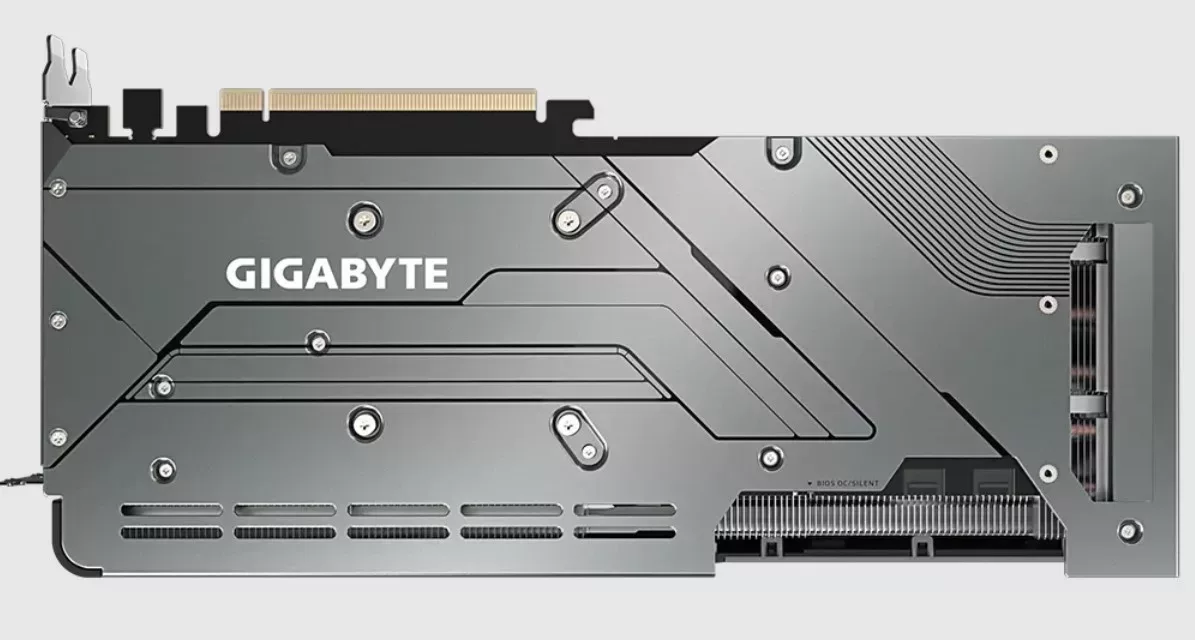 RX 7700 XT et 7800 XT : Gigabyte les présente à son tour 5 Gigabyte RX 7800 backplate