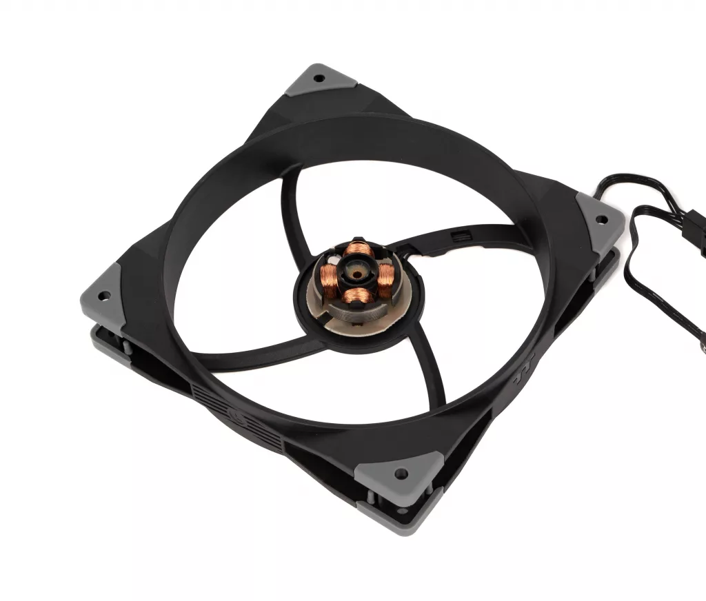 Thermaltake Swafan GT14 moyeu