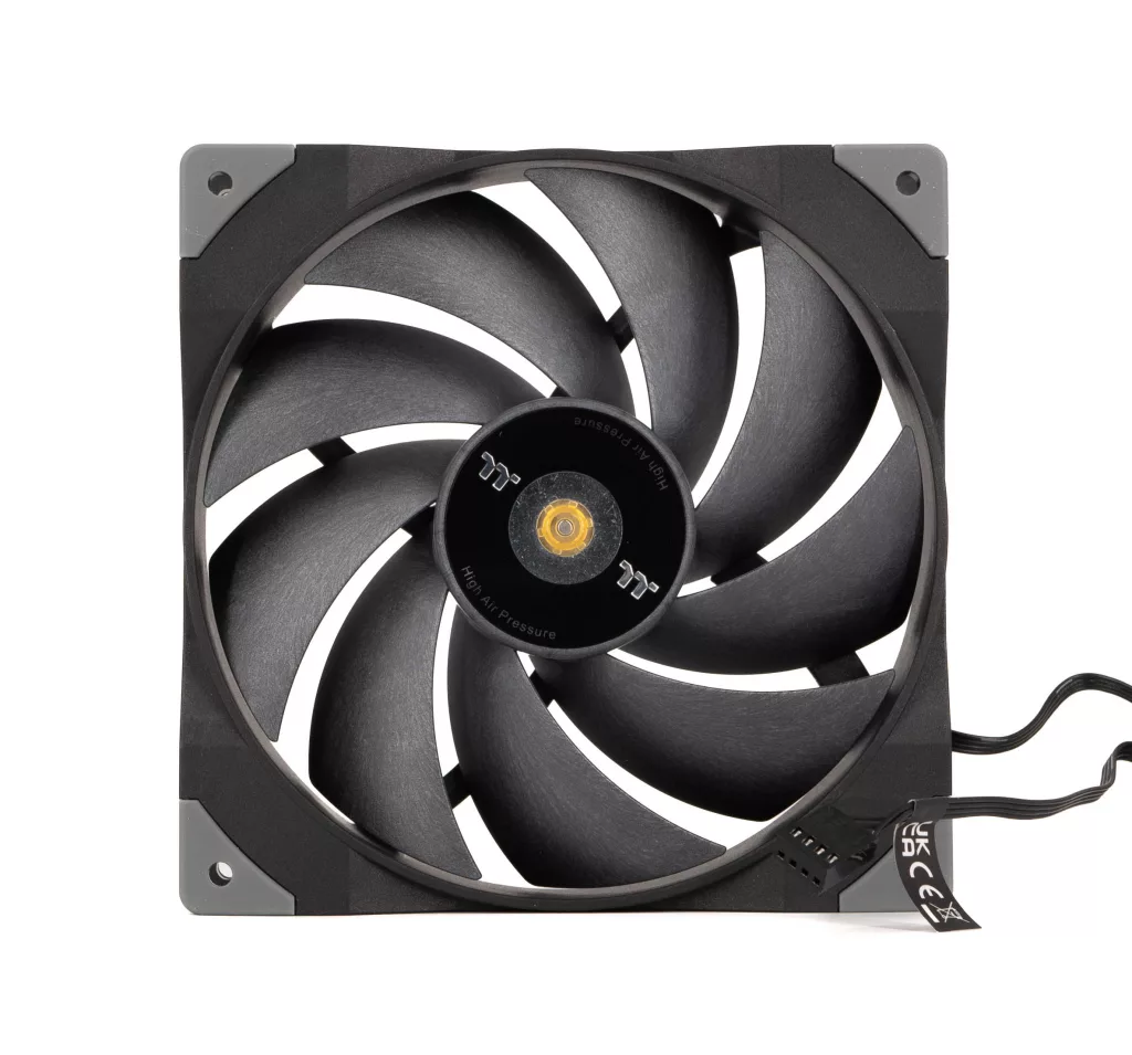 Thermaltake Swafan GT14 ventilateur avant