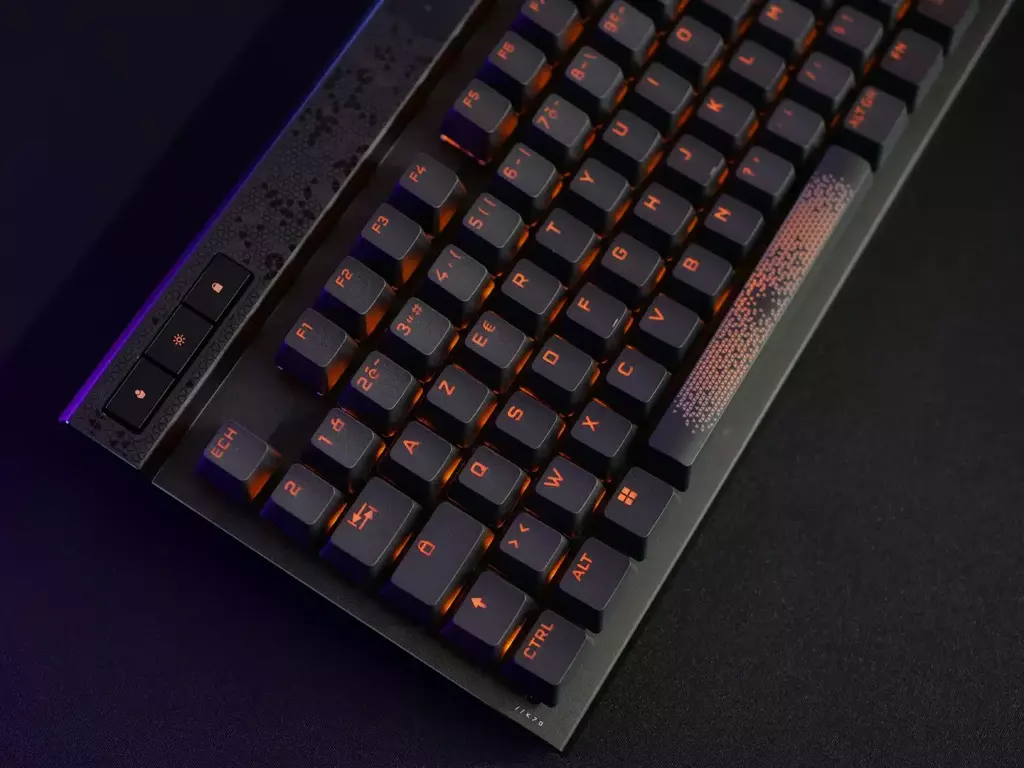 corsair k70 max rgb 1