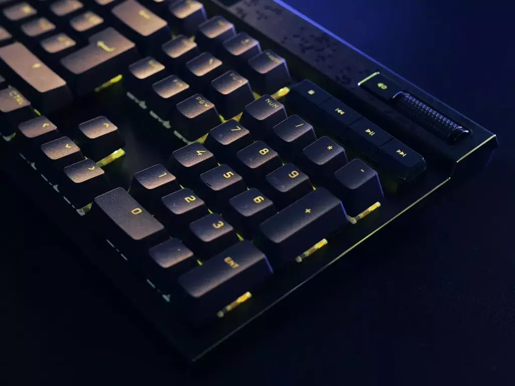 corsair k70 max rgb 3