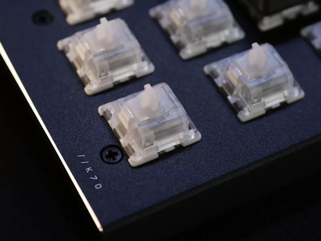 corsair k70 max switch corsair mgx 02