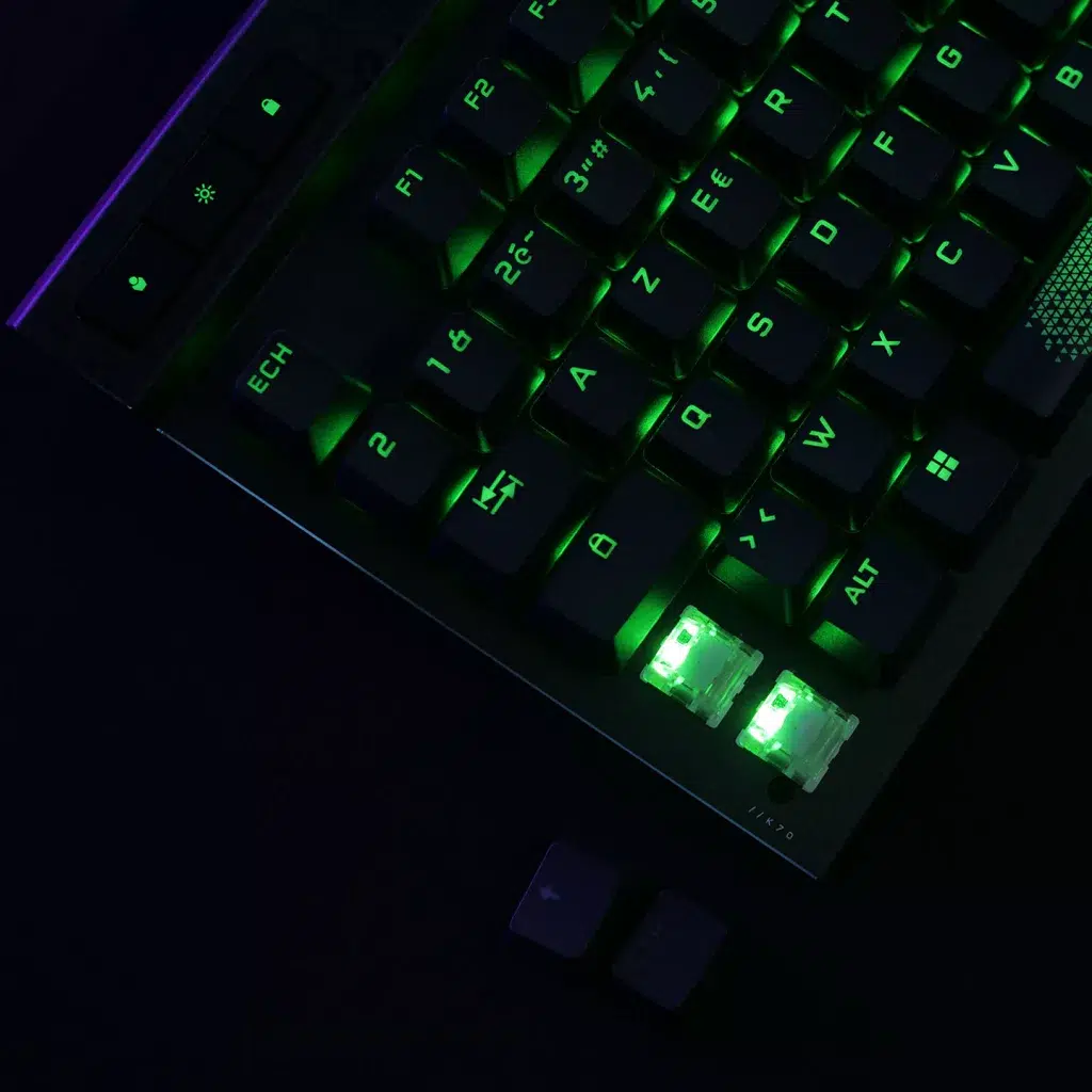 corsair k70 max switch corsair mgx rgb 04