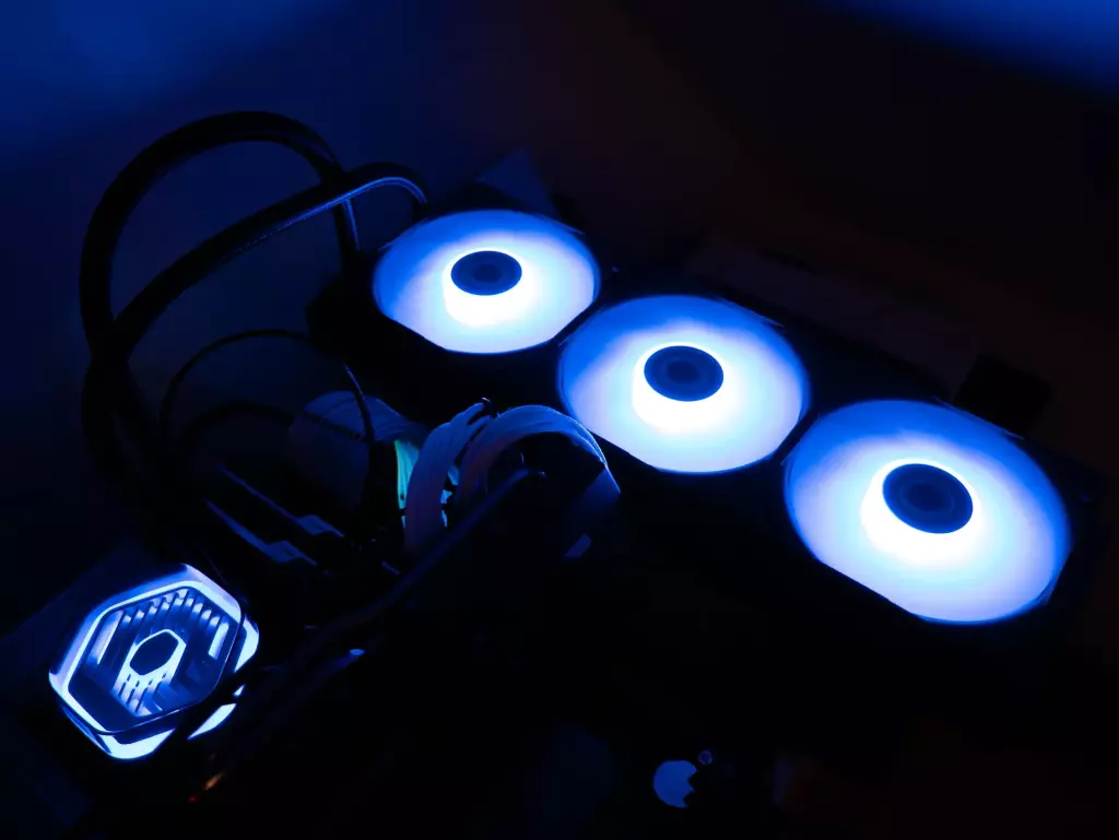 Cooler Master MasterLiquid 360 Atmos RGB complet 12