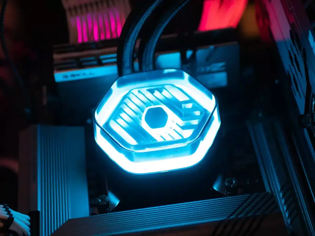 Cooler Master MasterLiquid 360 Atmos RGB pompe 7