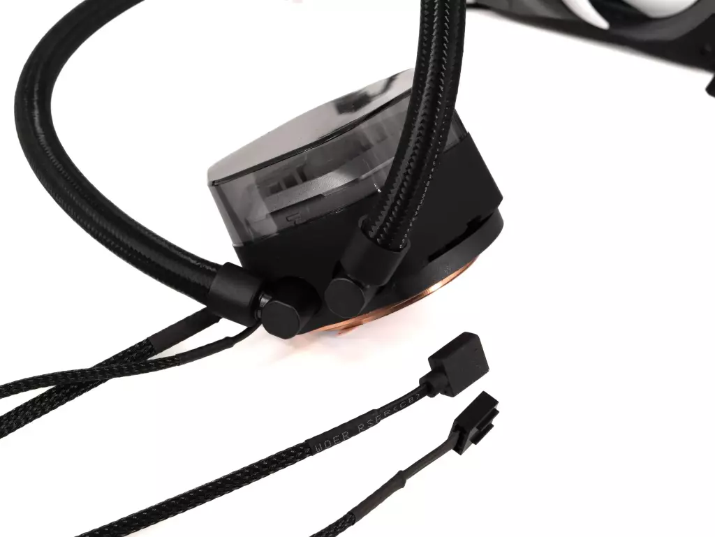 Cooler Master MasterLiquid 360 Atmos connecteurs pompe