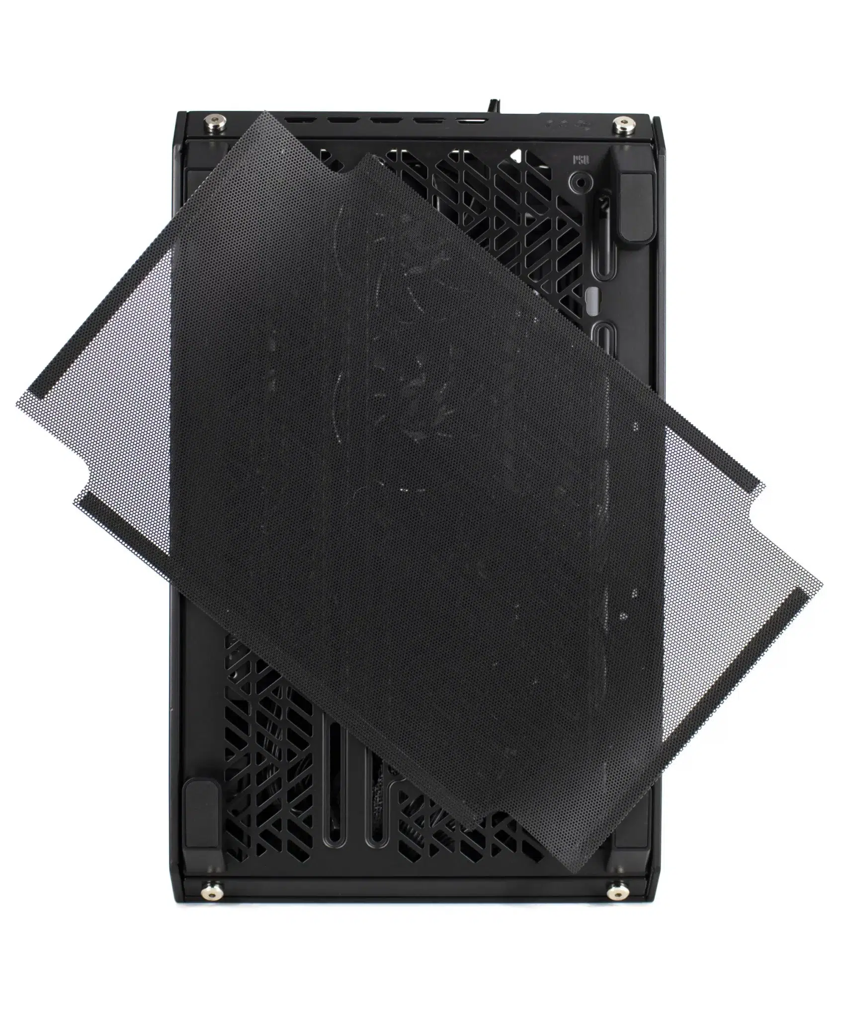 Cooler Master QUBE500 Flatpack dessous 2