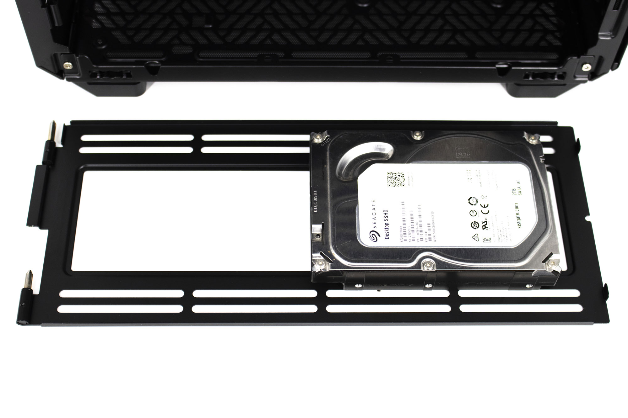 Cooler Master QUBE500 Flatpack installation HDD support