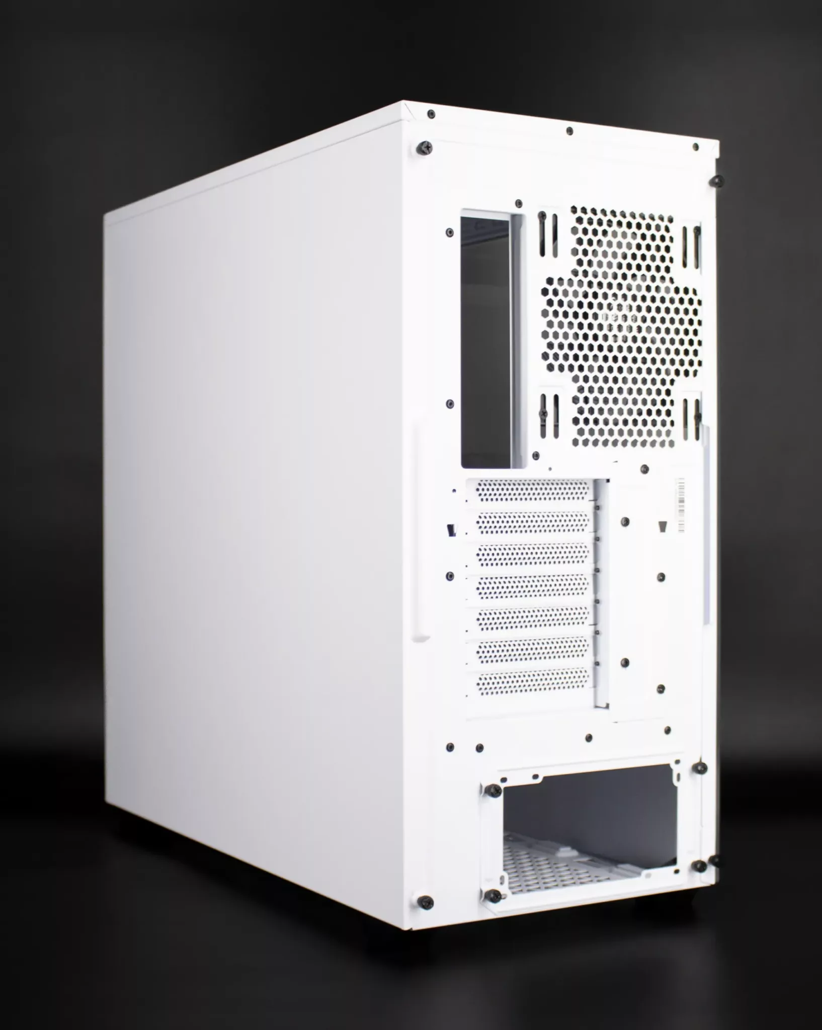 be quiet! Shadow Base 800 DX trois quarts arrière