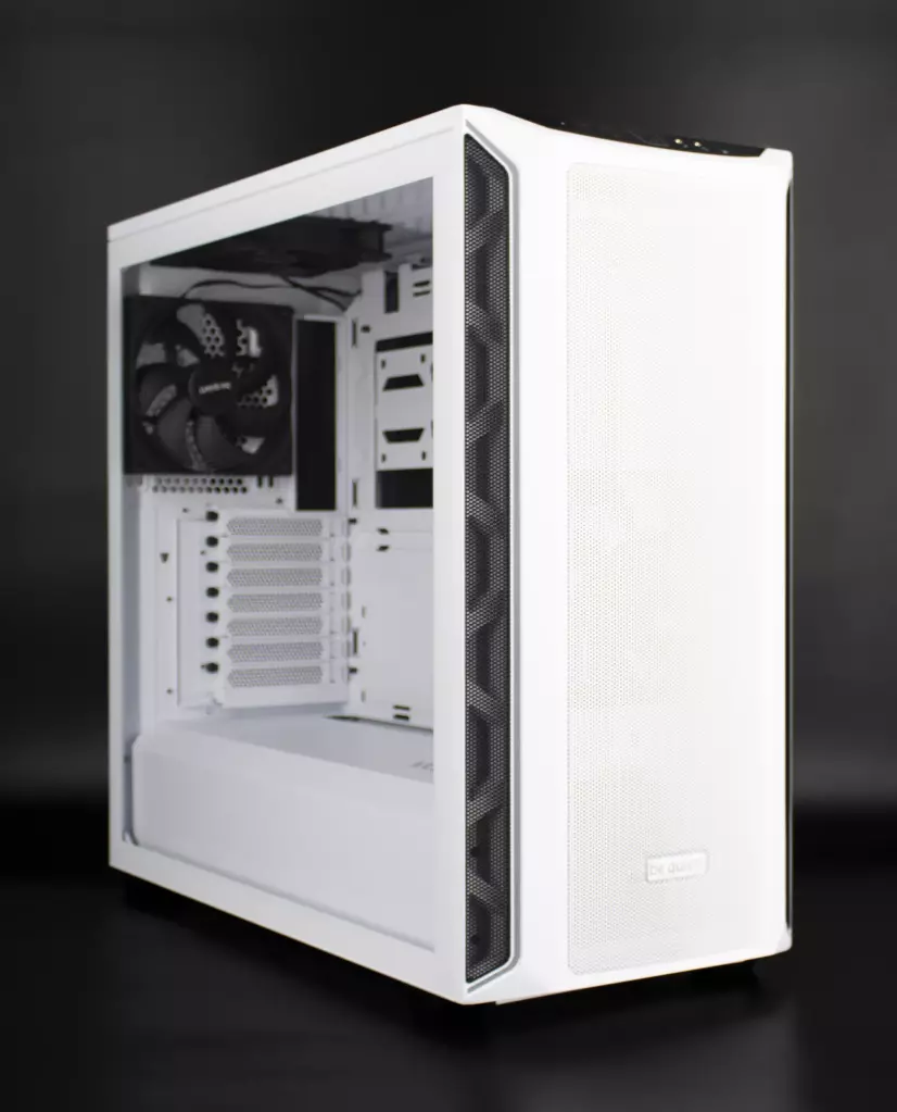be quiet! Shadow Base 800 DX trois quarts avant