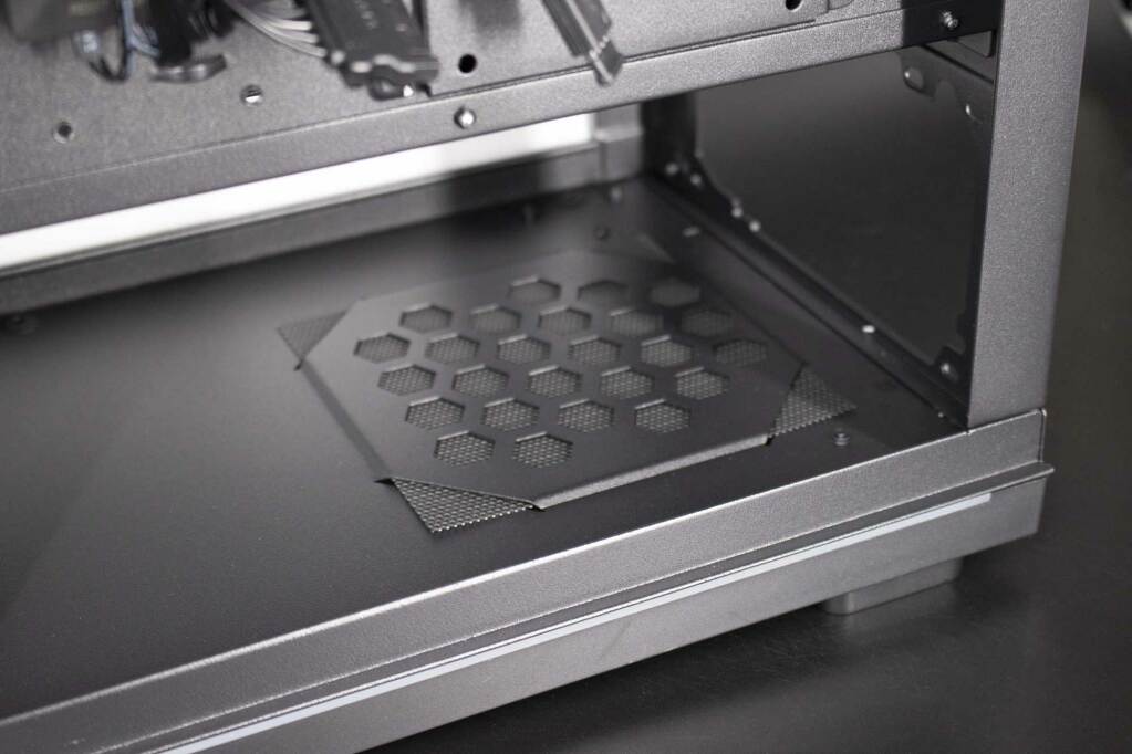 M RED Elite emplacement alimentation