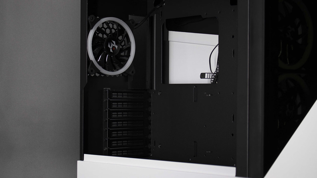 M RED Elite intérieur arrière