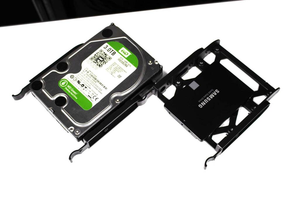 M RED Elite rack SSD HDD