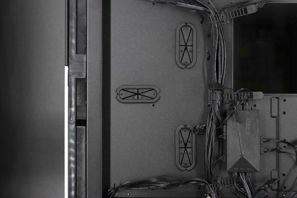 M RED Elite trois passe câbles