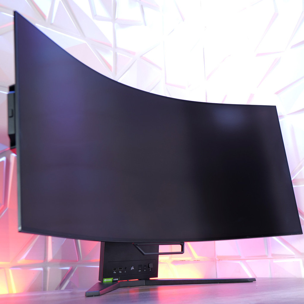 corsair xeneon flex 45wqhd240 oled vue bas curve