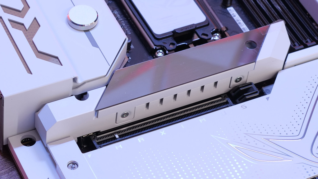 heatsink z790 formula pcie 5 ssd m2