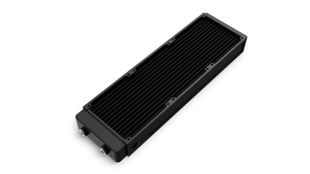 La gamme de radiateurs EK-PRO s'étoffe avec les P360 et P480 3 EK Pro 360 1