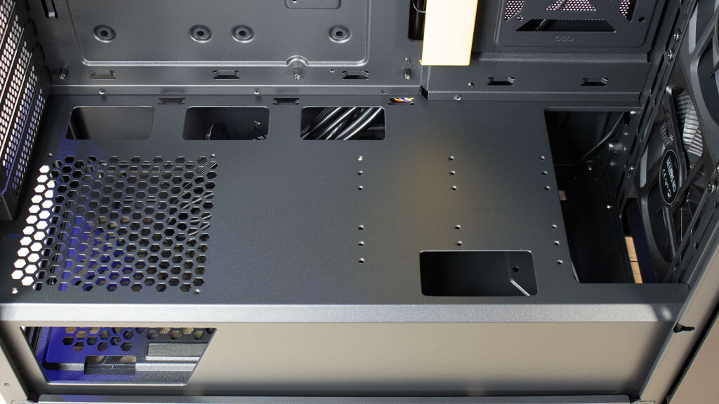 GAMDIAS Athena P1 intérieur bas