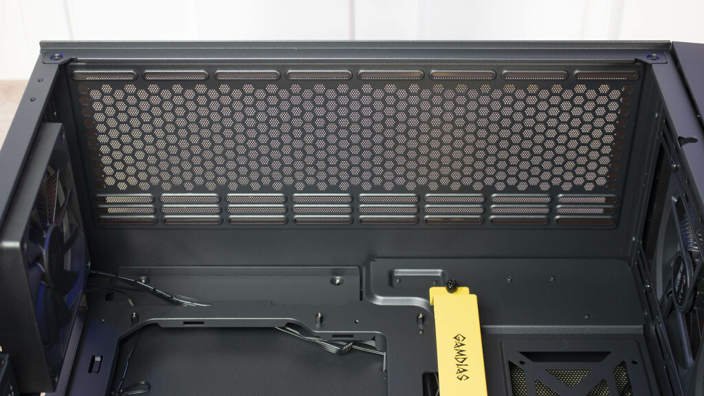 GAMDIAS Athena P1 intérieur haut