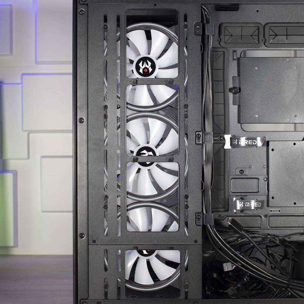 M RED Radian X emplacement ventilateurs