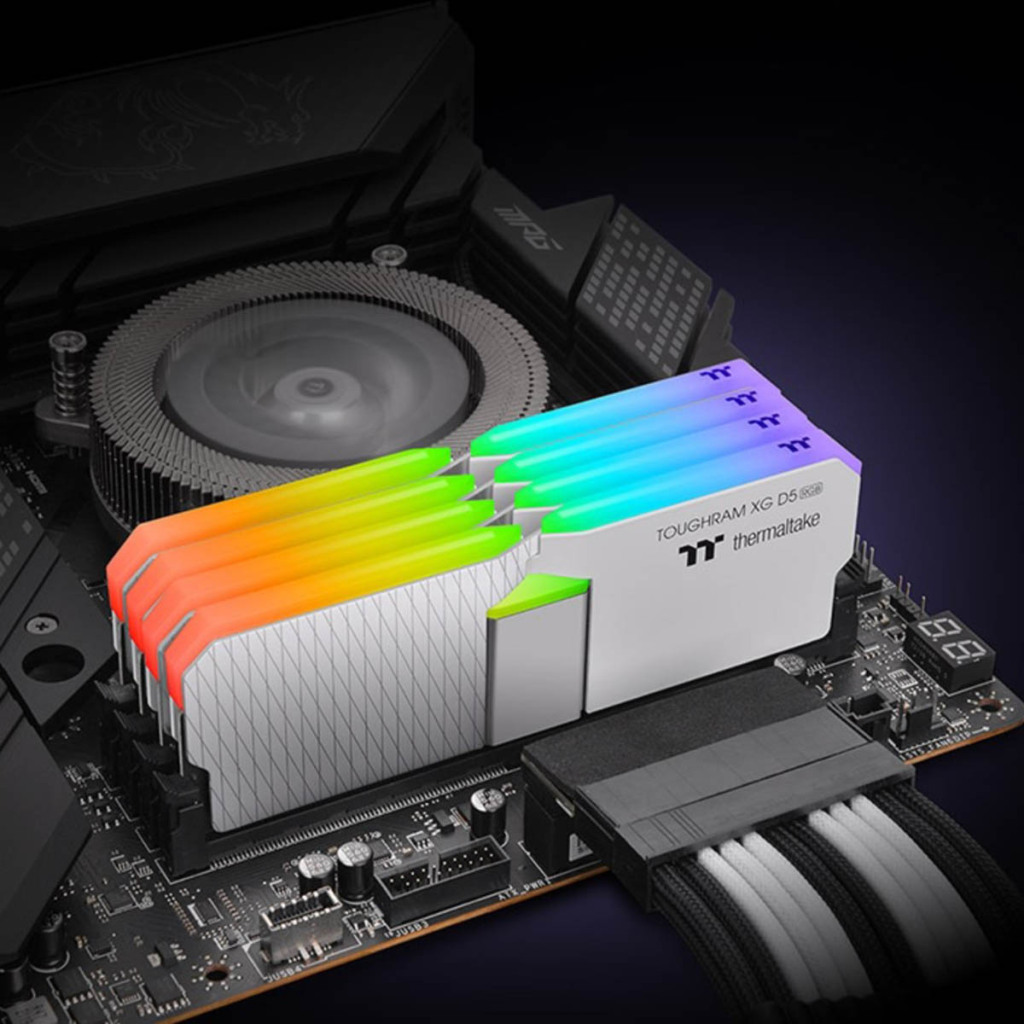 La mémoire DDR5 TOUGHRAM XG RGB D5 de Thermaltake passe à 8000 MT/s 4 TOUGHRAM XG RGB D5 blanc 4 modules