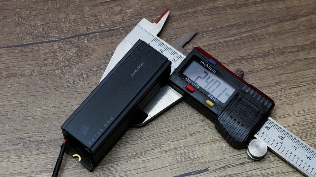 corsair mp700 pro air largeur dissipateur