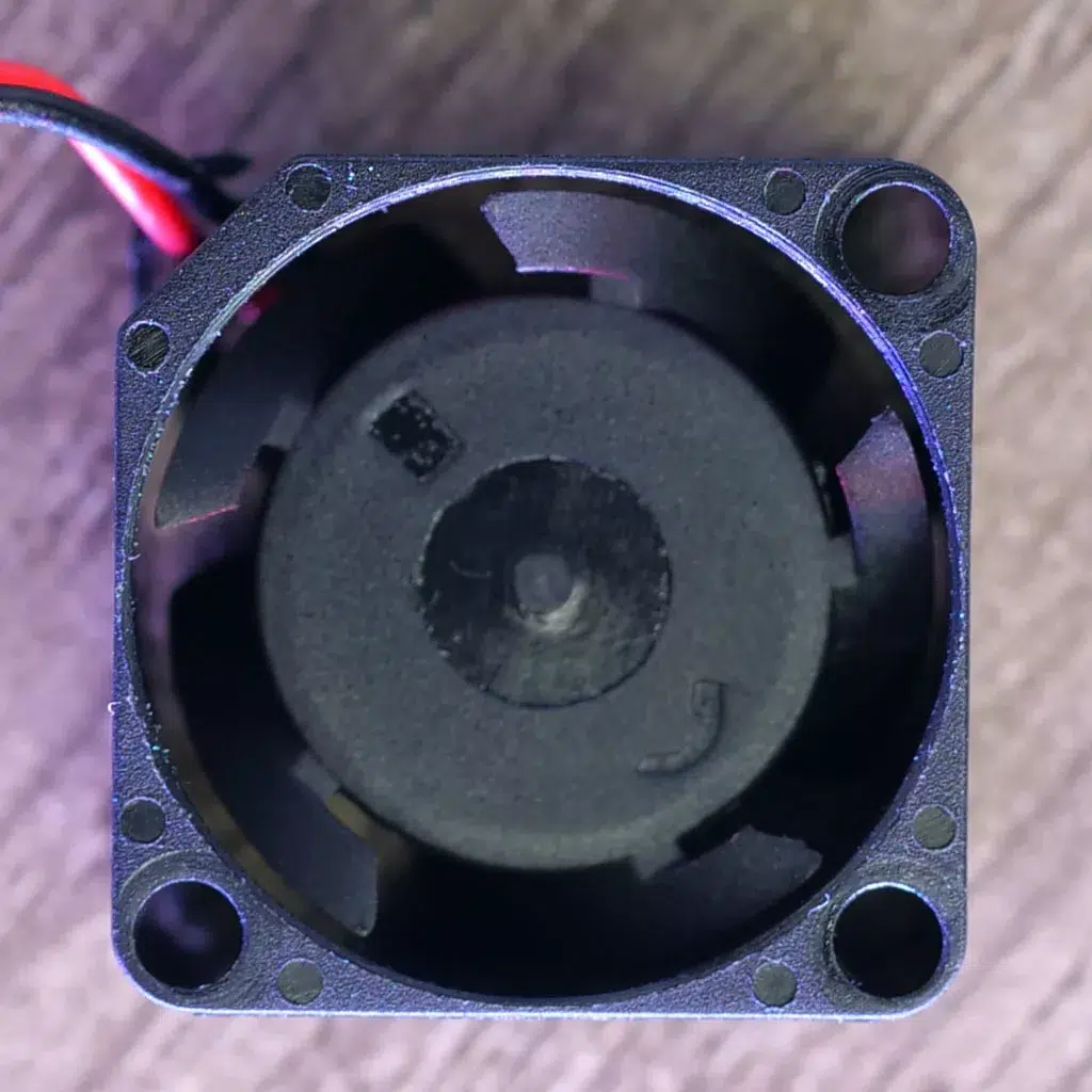 corsair mp700 pro air ventilateur dos