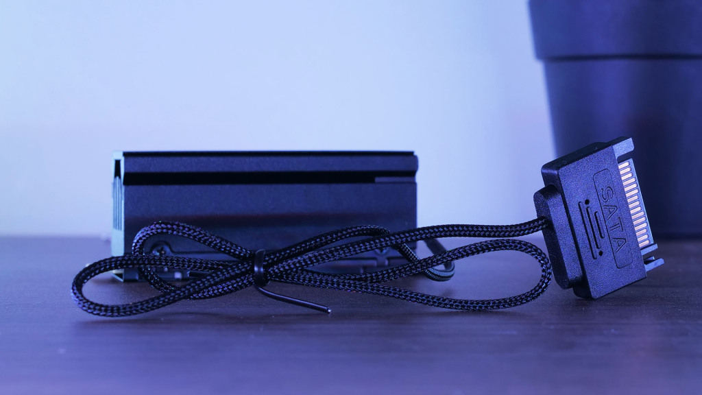 corsair mp700 pro cable sata