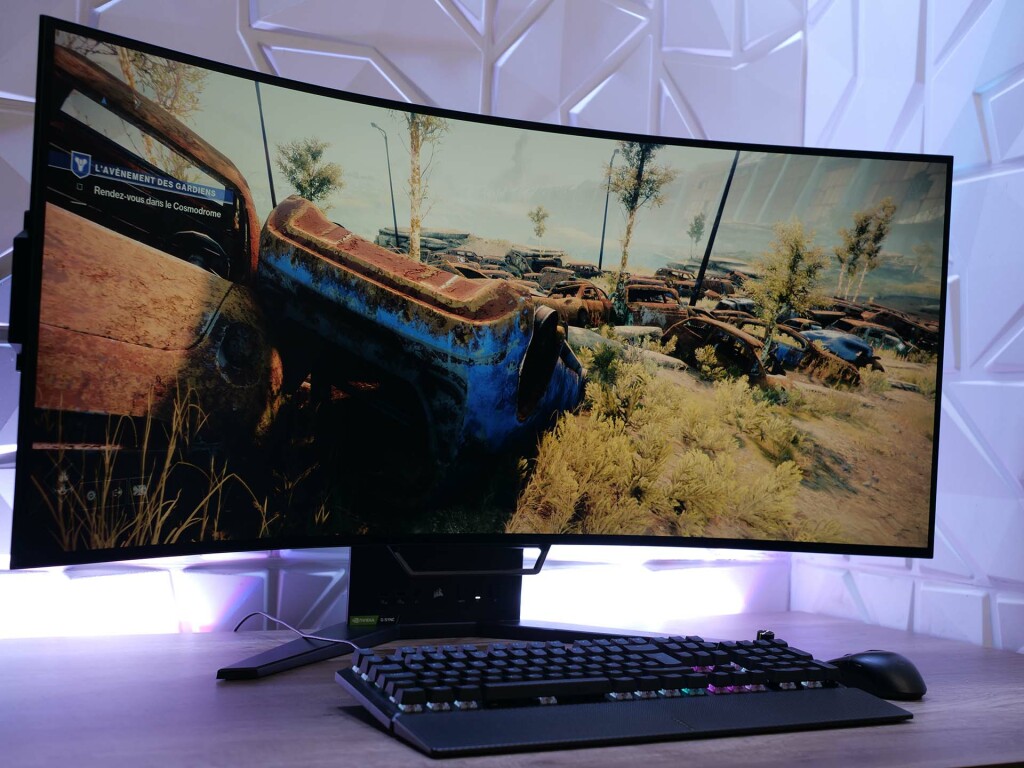 corsair xeneon flex 45wqhd240 oled demo jeu 02