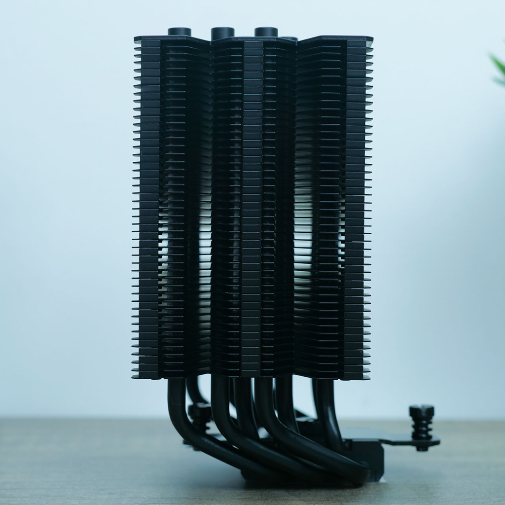 mred zephyr dark pro detail 05