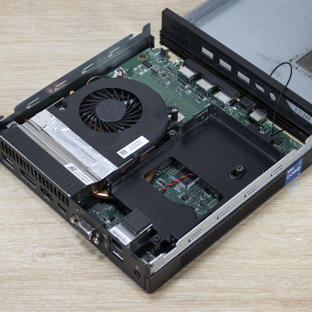 MSI PRO DP10 13M intérieur