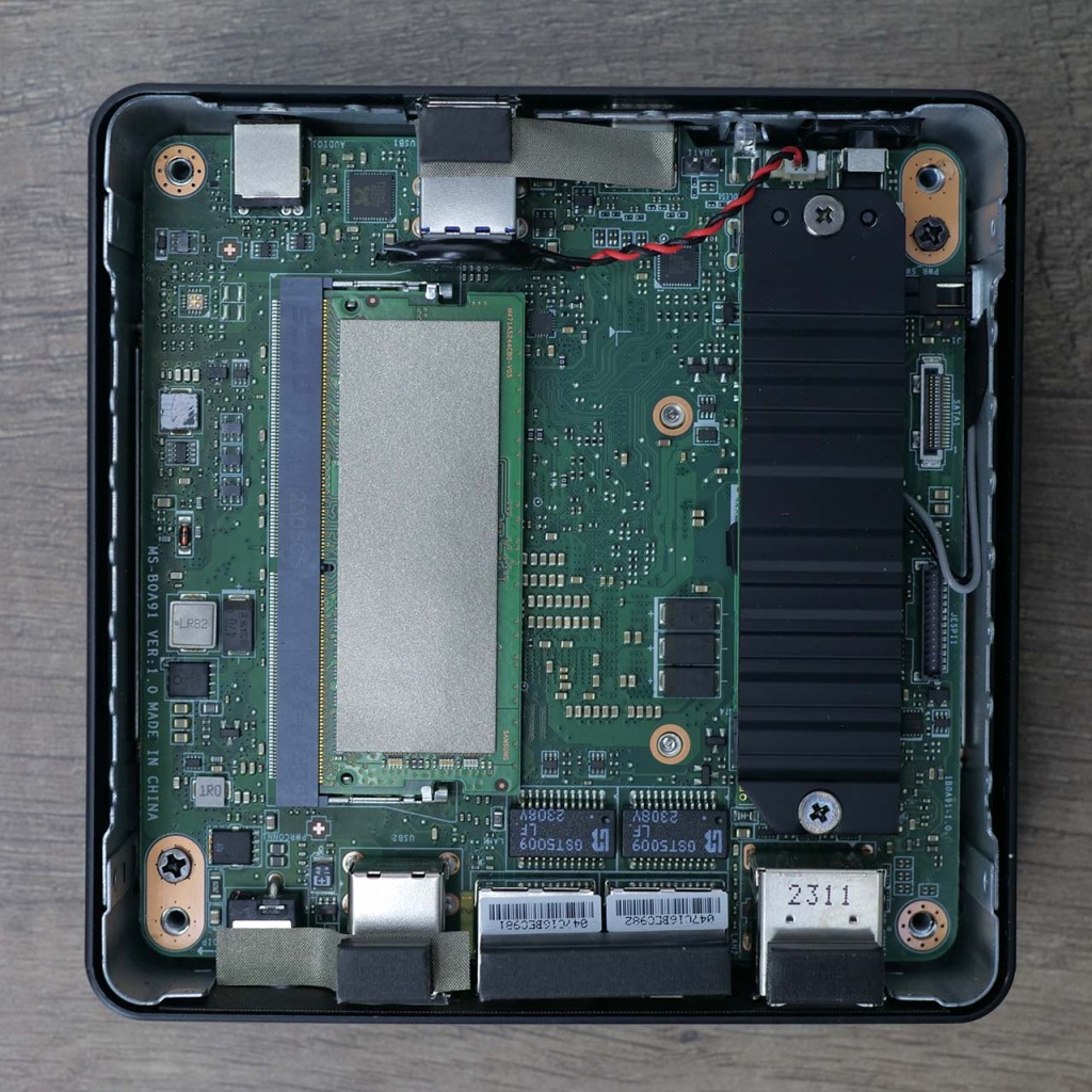msi cubi n adl n100 interieur