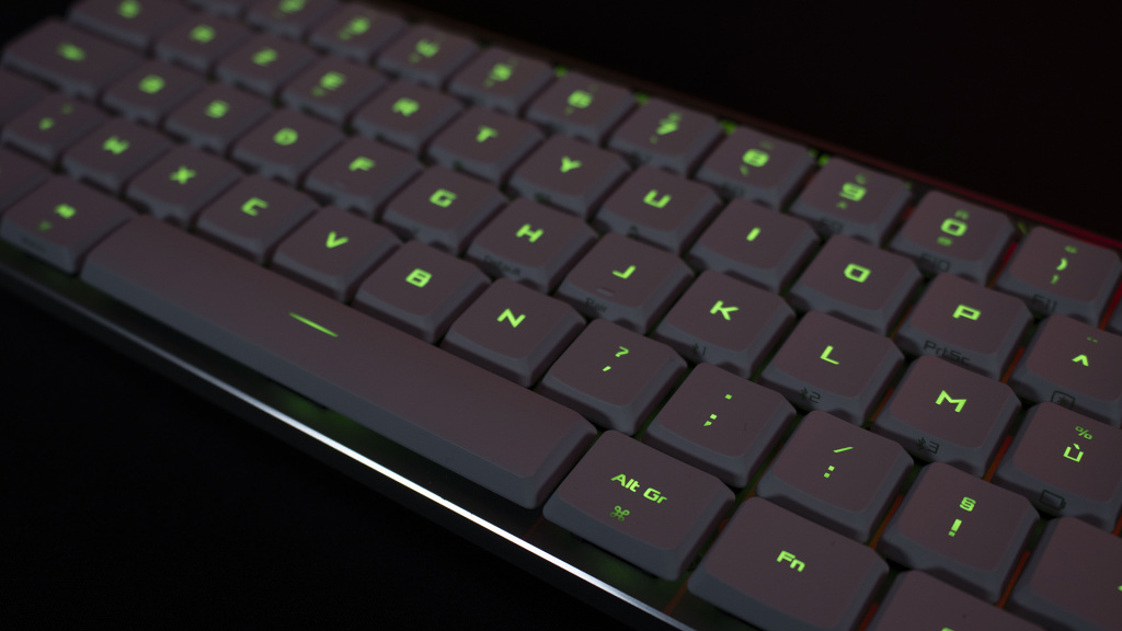 ASUS ROG Falchion RX Low Profil RGB 7