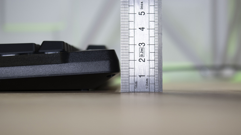 CORSAIR K55 Core hauteur arrière 1