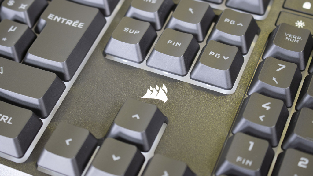 CORSAIR K55 Core plaque supérieure