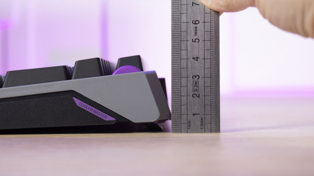 Cooler Master MK770 mesure arrière 2