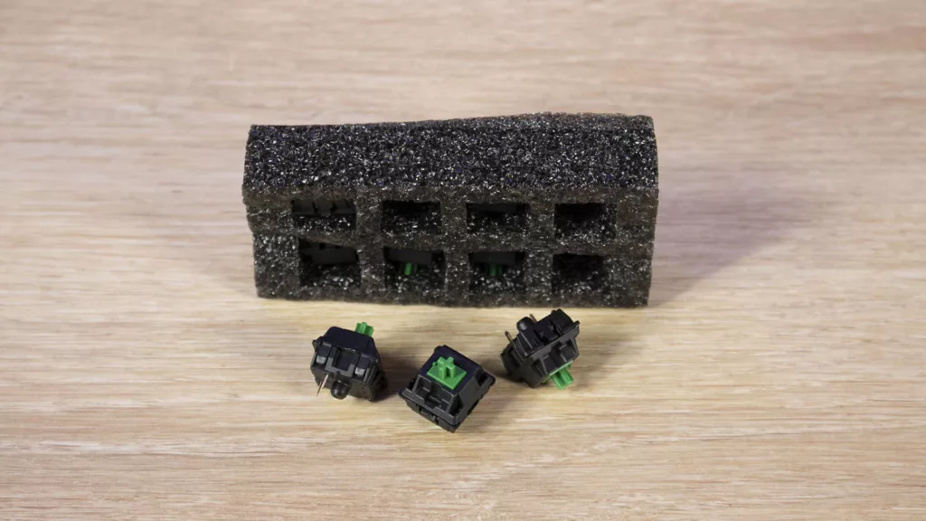 Cooler Master MK770 switches green 2