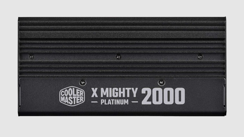 Besoin d'une alimentation surpuissante ? Cooler Master présente les X Mighty 2000 W et 2800 W 3 Cooler Master X Mighty Platinum côté