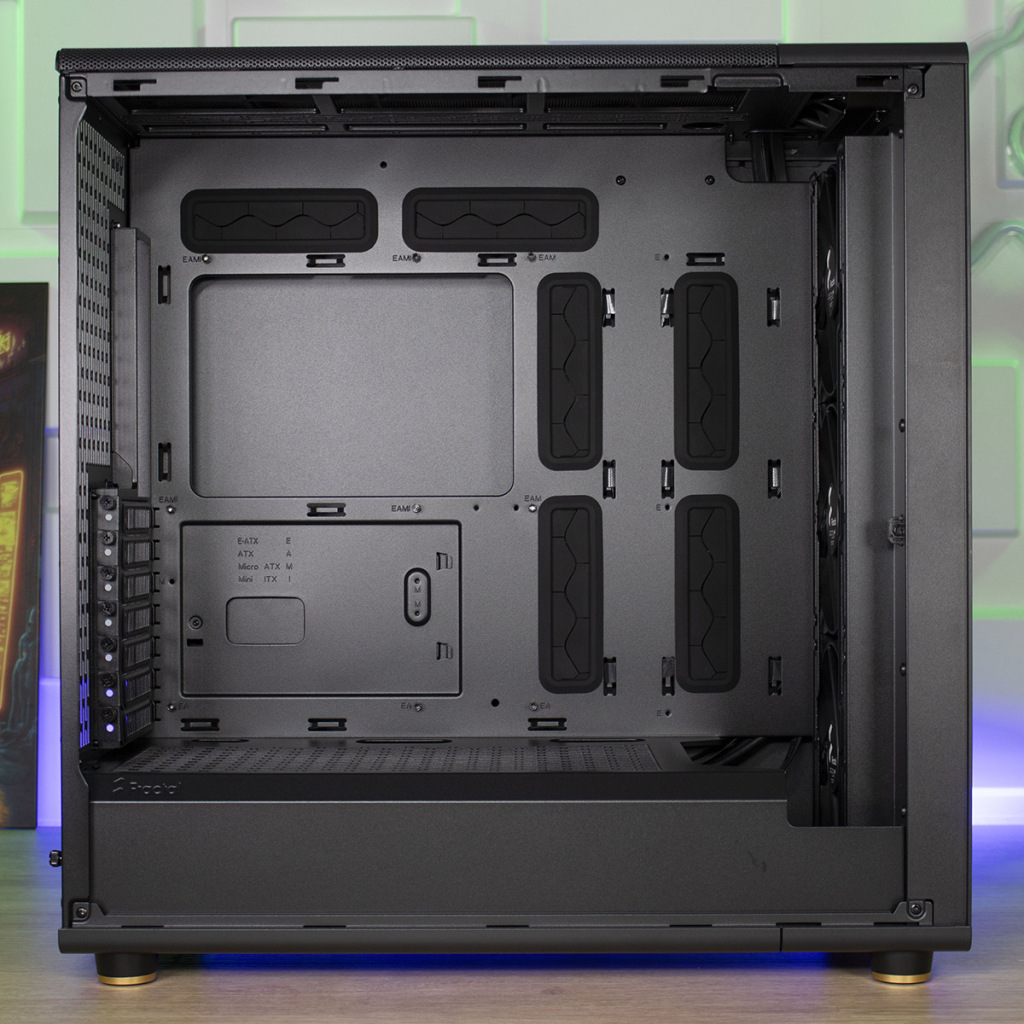 Fractal Design North XL intérieur gauche 2