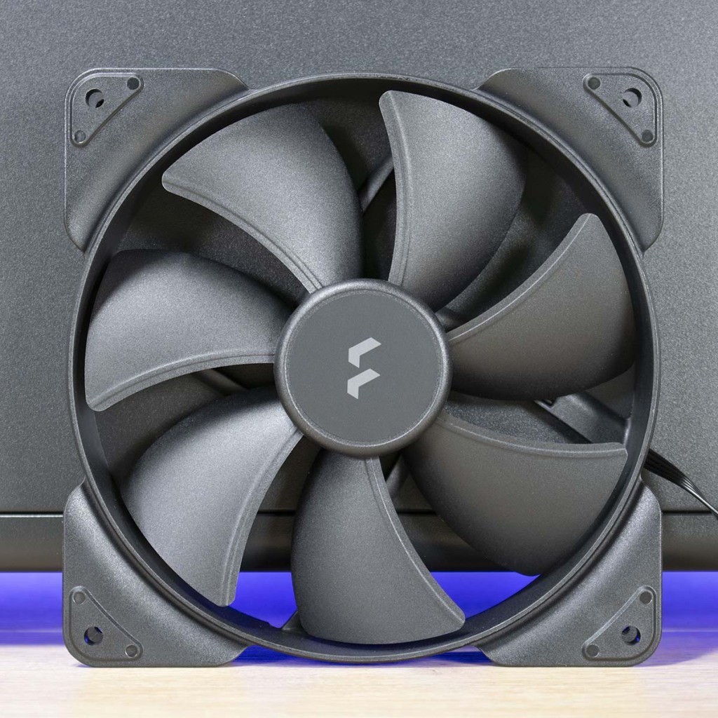 Fractal Design North XL ventilateur face