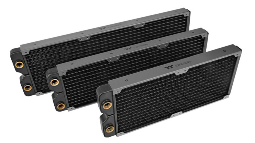 Thermaltake complète sa gamme de composants de refroidissement liquide avec les radiateurs Pacific SR et raccords Pacific SF 2 Radiateur Thermaltake Pacific SR trois modèles