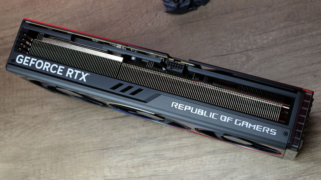 asus rog strix geforce rtx 4080 super oc 03