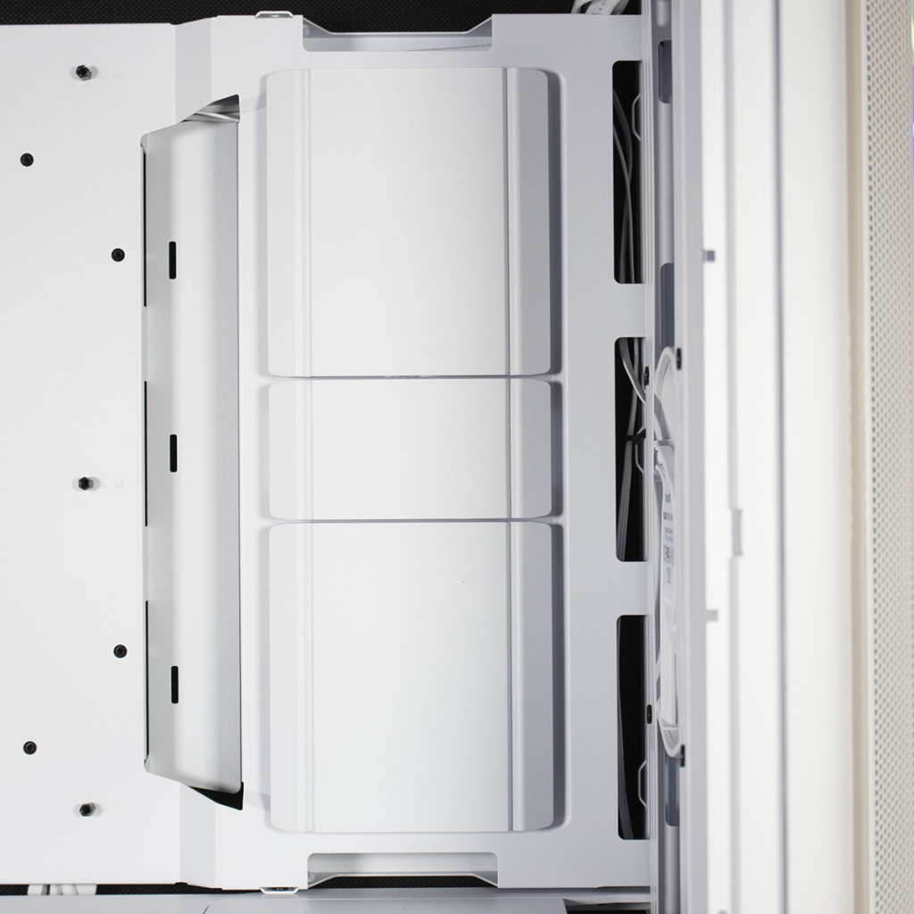 be quiet dark base 701 SSD droite CM 1