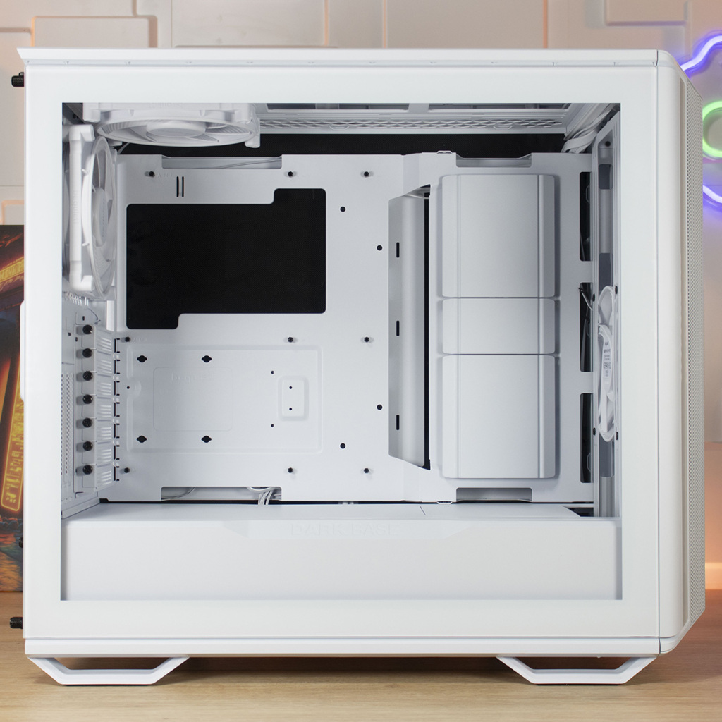 be quiet! dark base 701 côté gauche