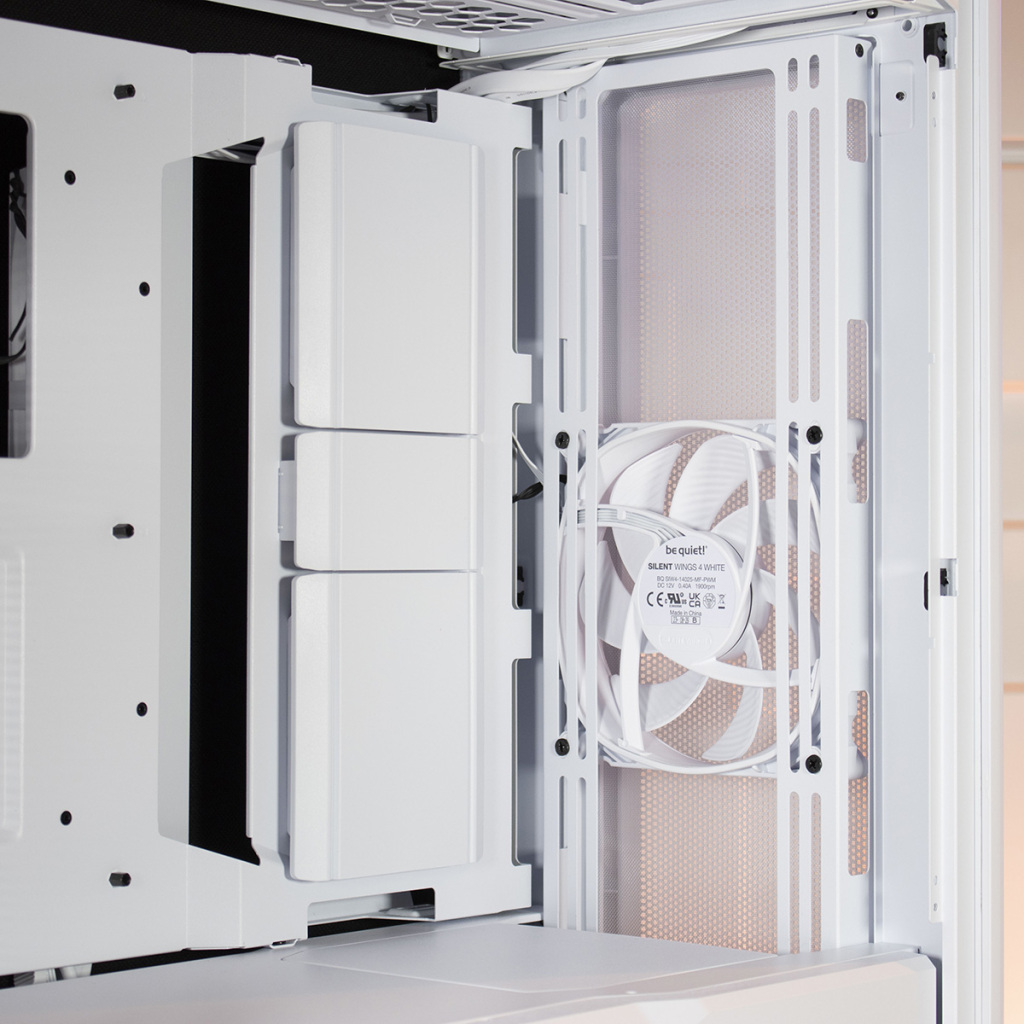 be quiet dark base 701 intérieur droit