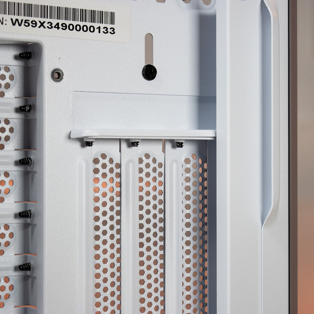 be quiet! dark base 701 maintien équerres