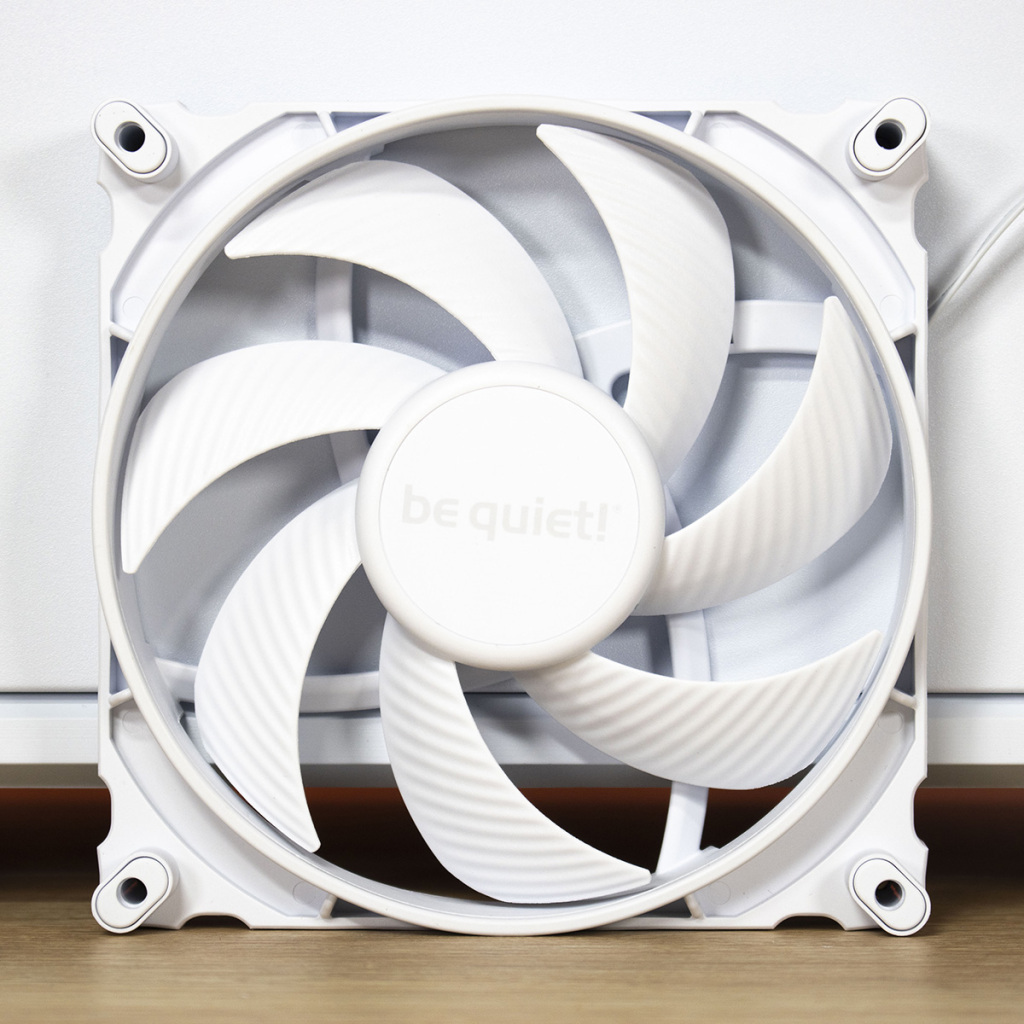 be quiet dark base 701 ventilateur face
