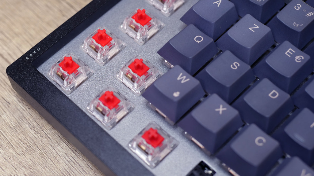 corsair mlx red k65 plus 01